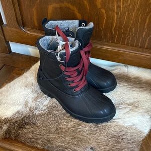 BNWT Kodiak Iscenty Arctic Boots